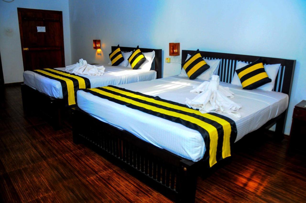 Happy Banana Hotel Unawatuna Luaran gambar