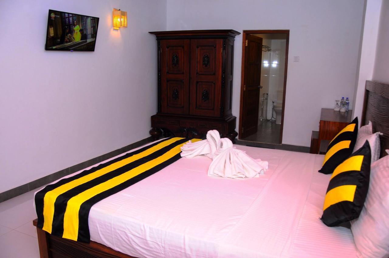 Happy Banana Hotel Unawatuna Luaran gambar