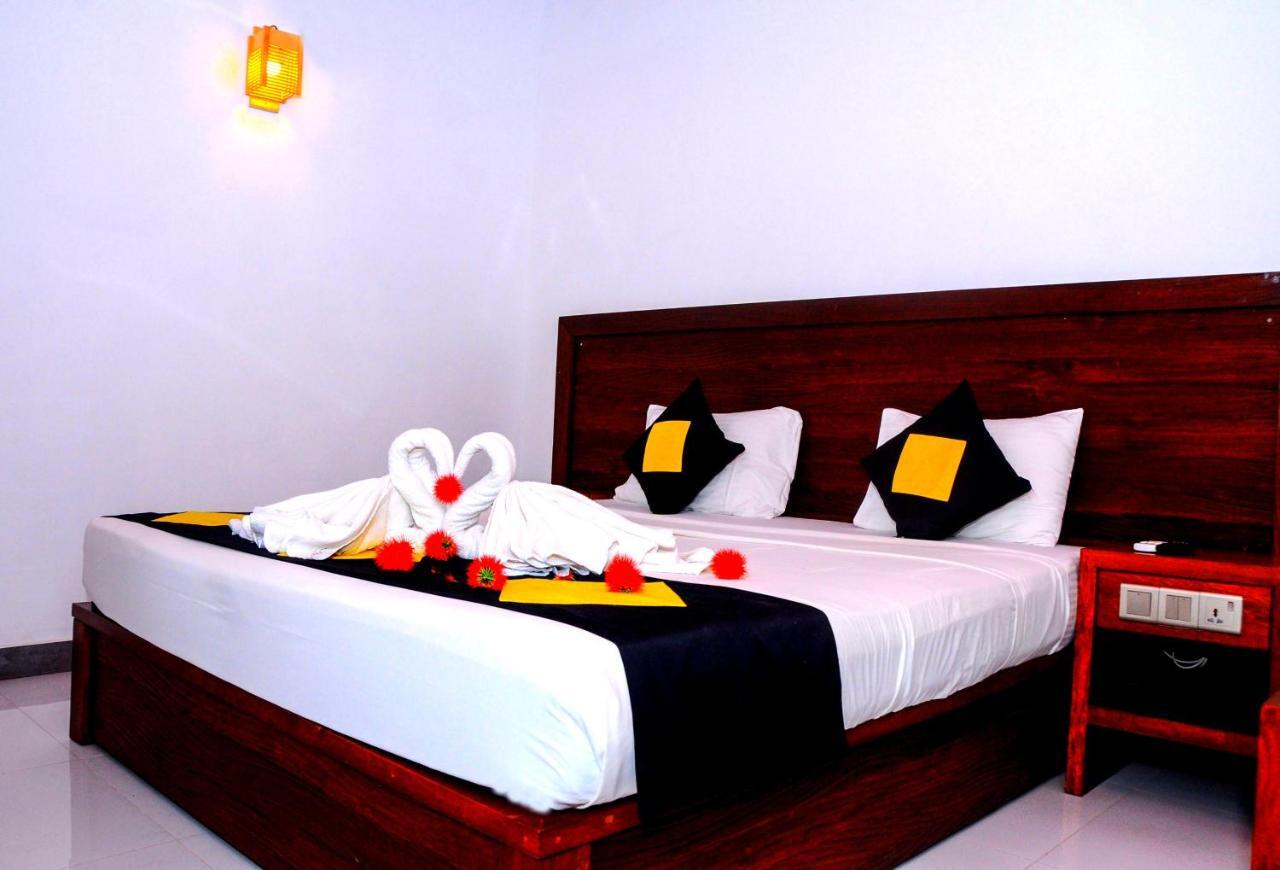 Happy Banana Hotel Unawatuna Luaran gambar